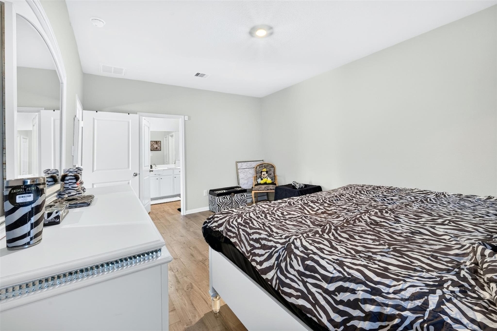 8215 Vanilla Orchid Drive - Photo 23