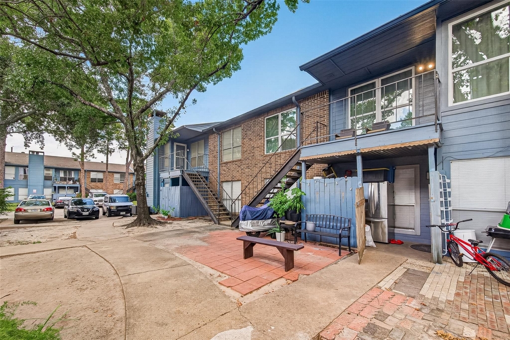 10001 Westpark Drive - Photo 3