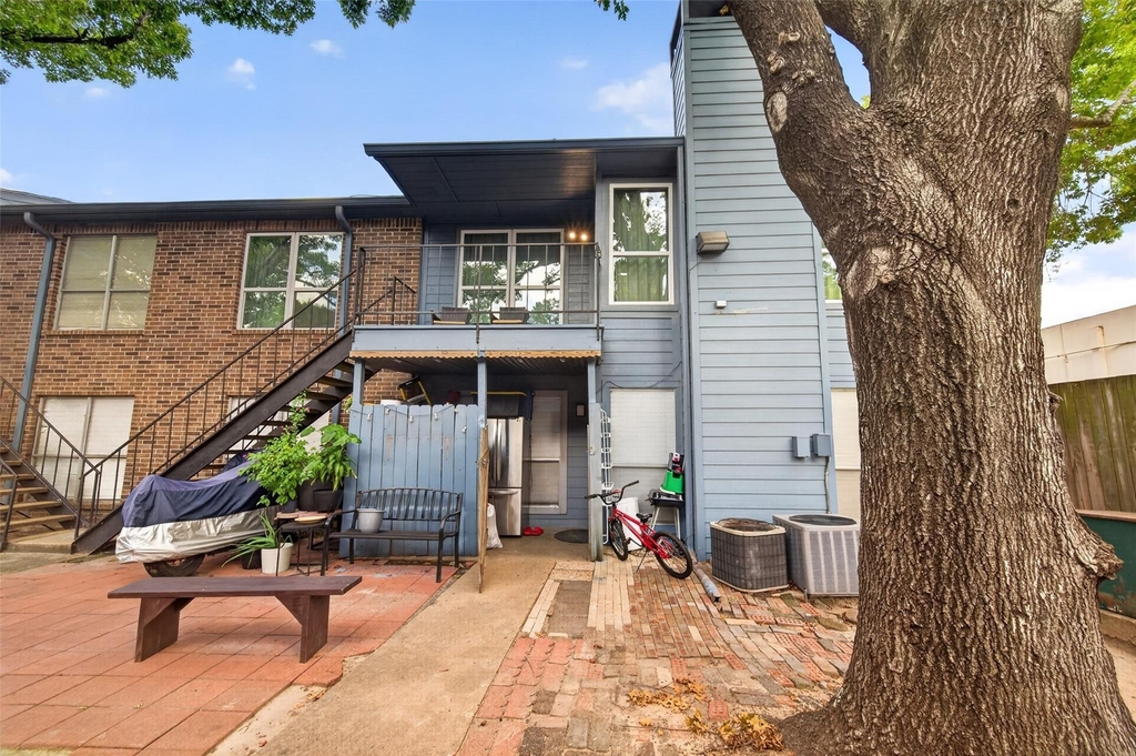 10001 Westpark Drive - Photo 2