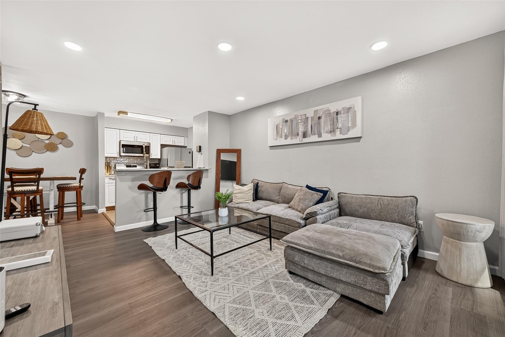 10001 Westpark Drive - Photo 5