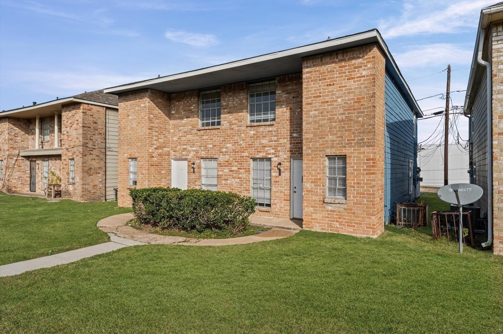 12206 Ormandy Street - Photo 35