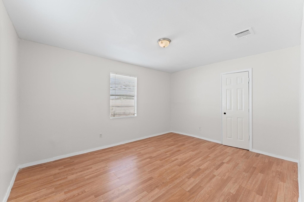 12206 Ormandy Street - Photo 22
