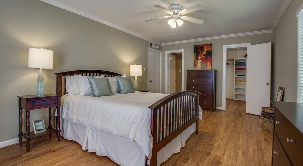 10220 Memorial Drive - Photo 5
