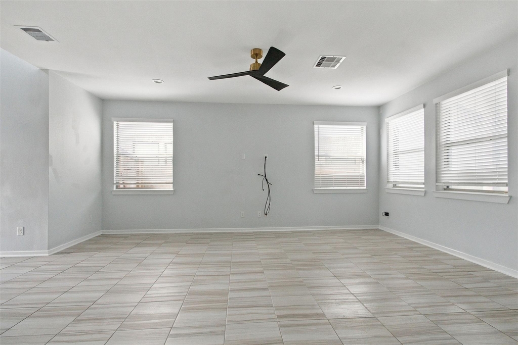 7035 Coneflower Creek Court - Photo 6