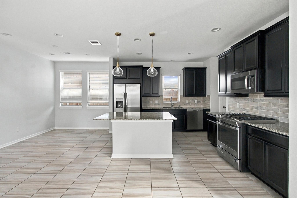7035 Coneflower Creek Court - Photo 3