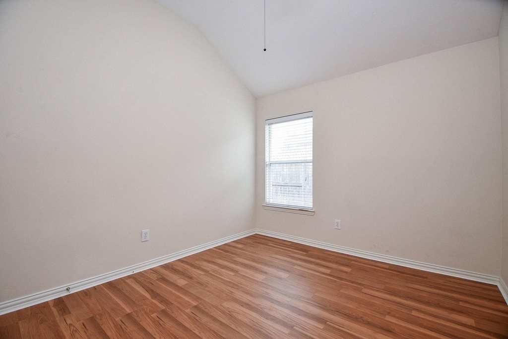 18006 Willow Cliff Lane - Photo 18