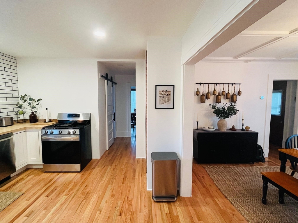 70 Fairmont - Photo 3