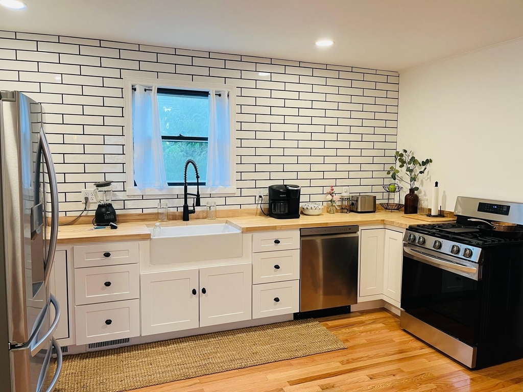 70 Fairmont - Photo 1