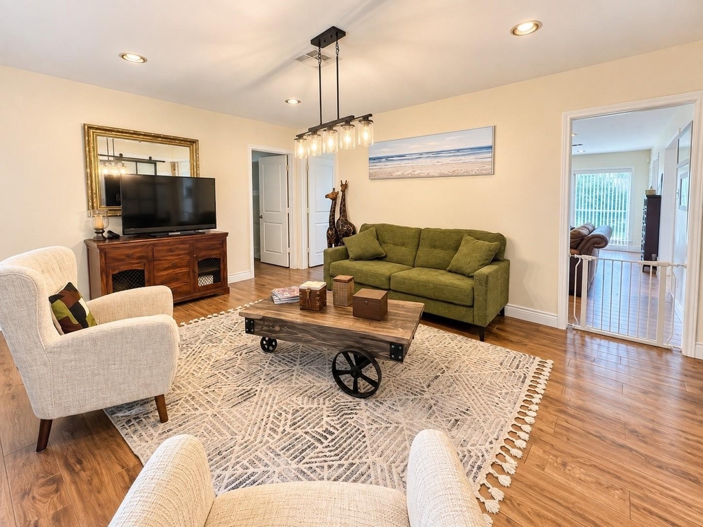 5103 Darnell Street - Photo 2