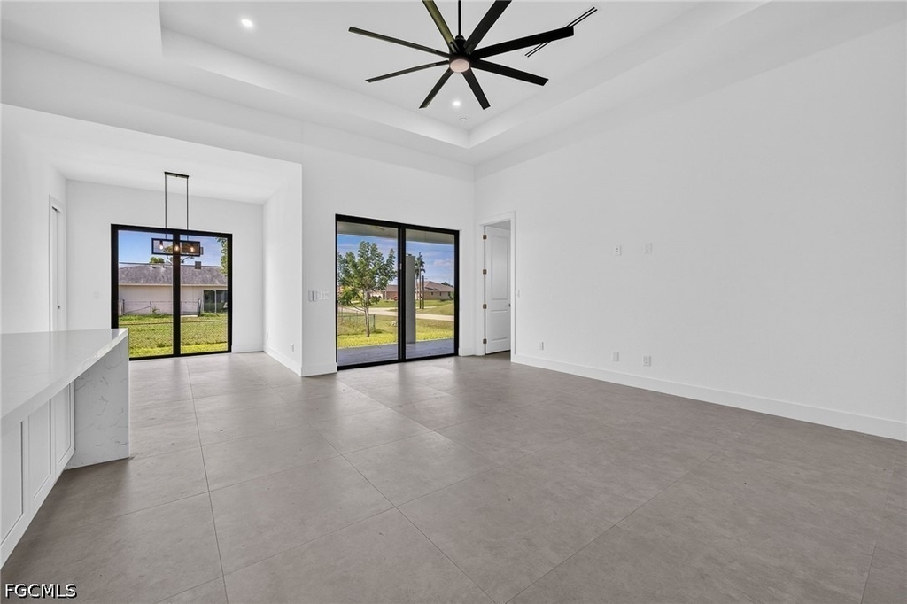 1728 Kismet Parkway W - Photo 6