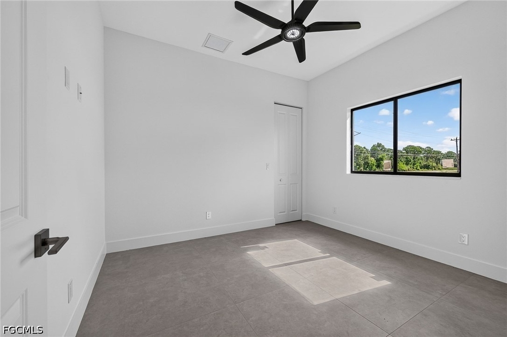 1728 Kismet Parkway W - Photo 18