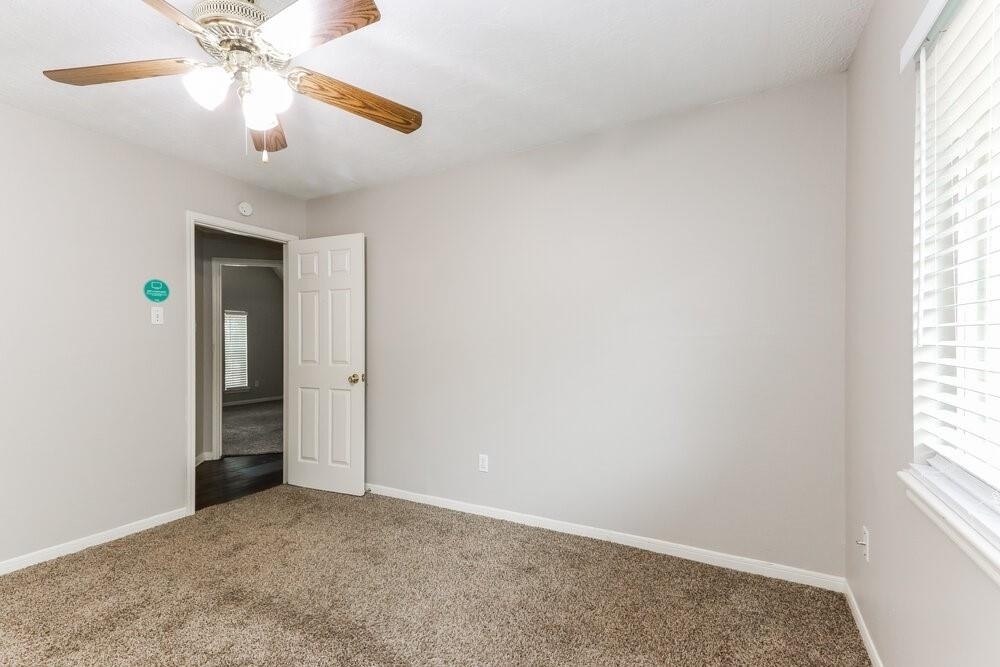18622 Sandelford Drive - Photo 13
