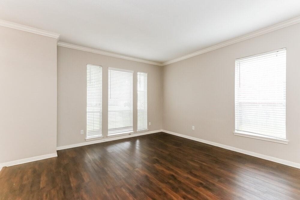 18622 Sandelford Drive - Photo 3