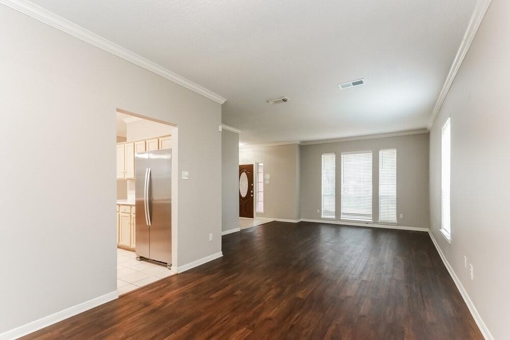 18622 Sandelford Drive - Photo 4