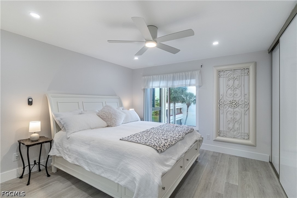 7402 Lake Breeze Drive - Photo 6