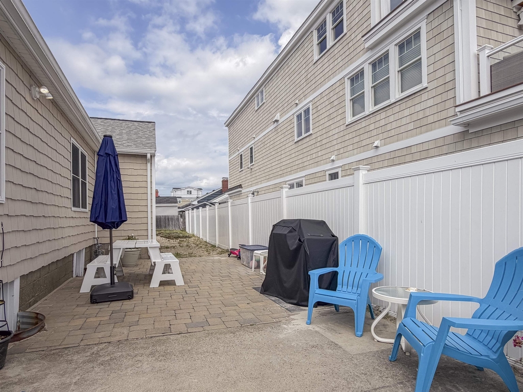 14 Lawrence - Photo 21