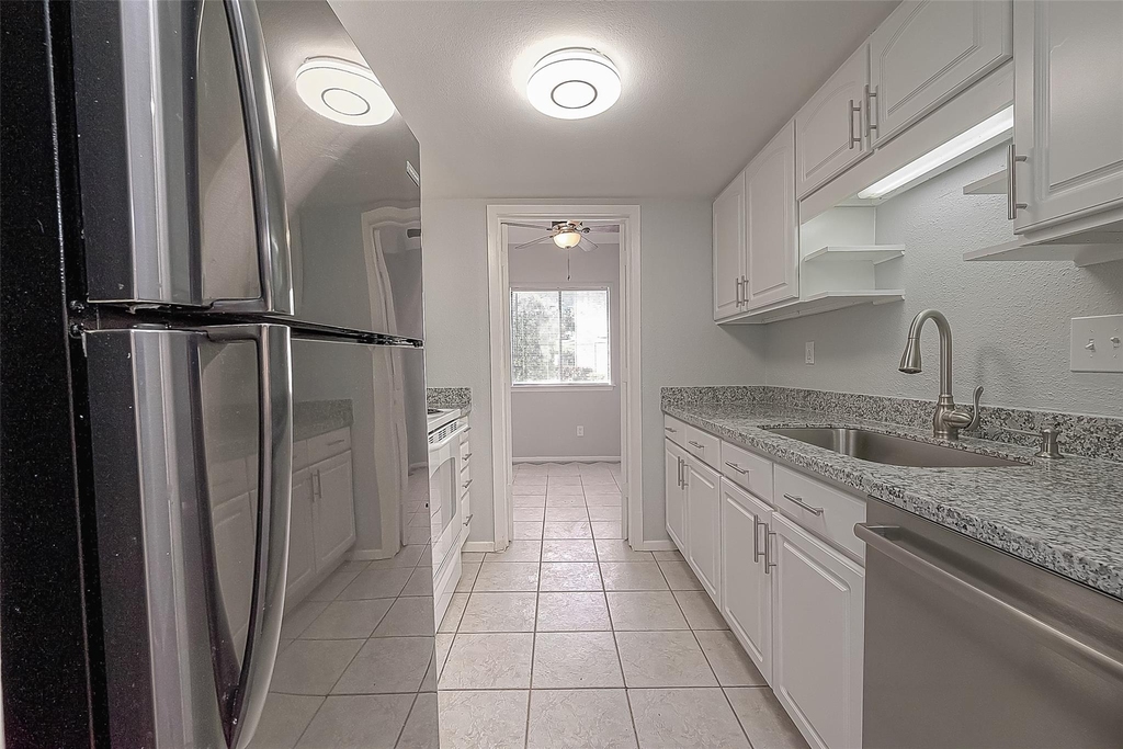 12829 Briarwest Circle - Photo 19