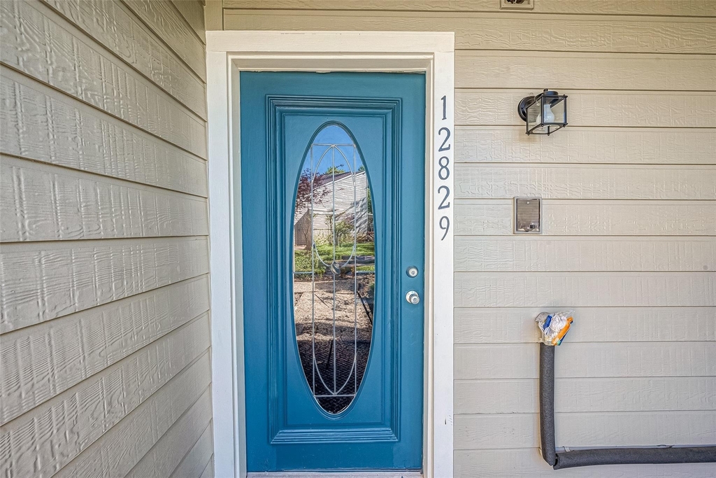 12829 Briarwest Circle - Photo 4