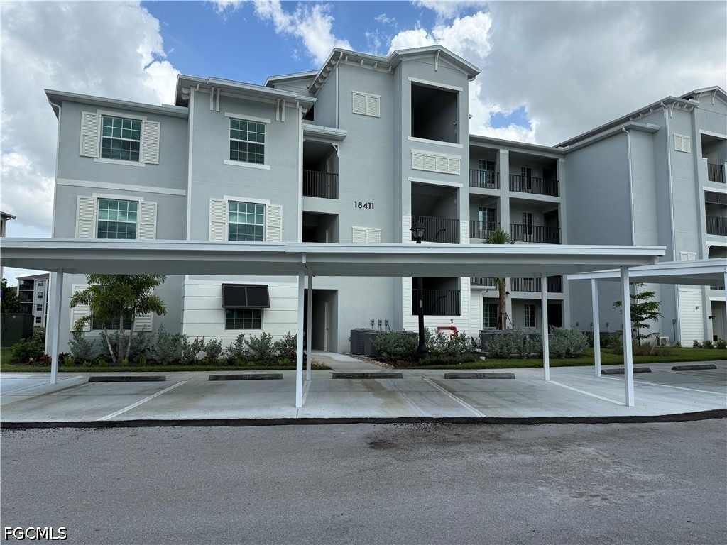 18411 Copperhead Court N - Photo 0