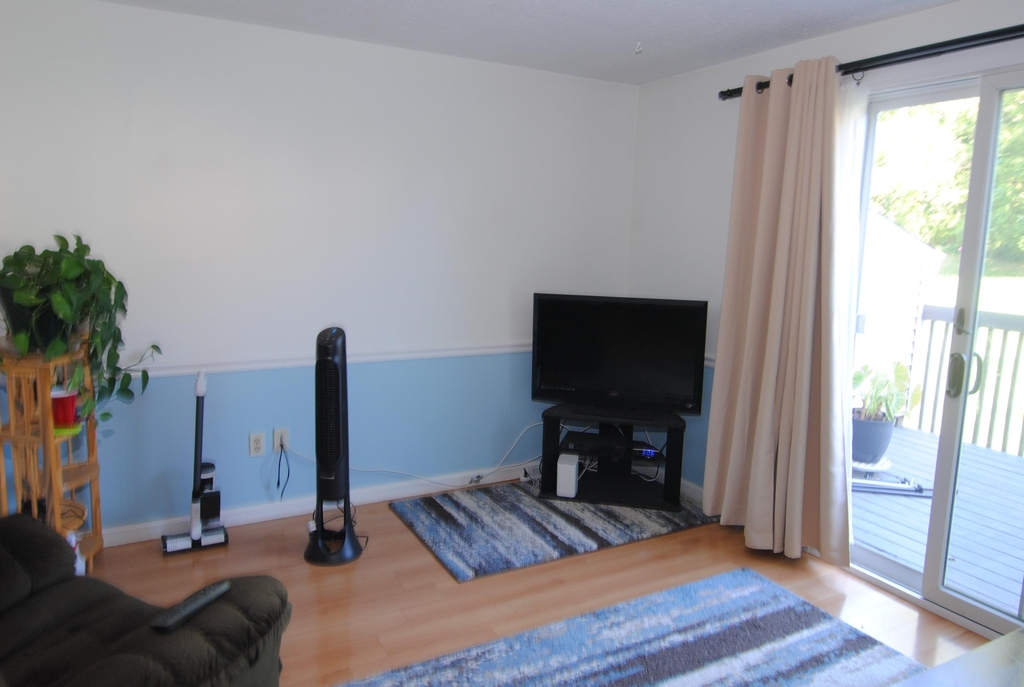 223 Fox Hollow - Photo 7