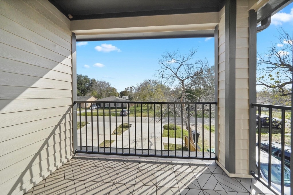 7242 Saint Augustine Street - Photo 17