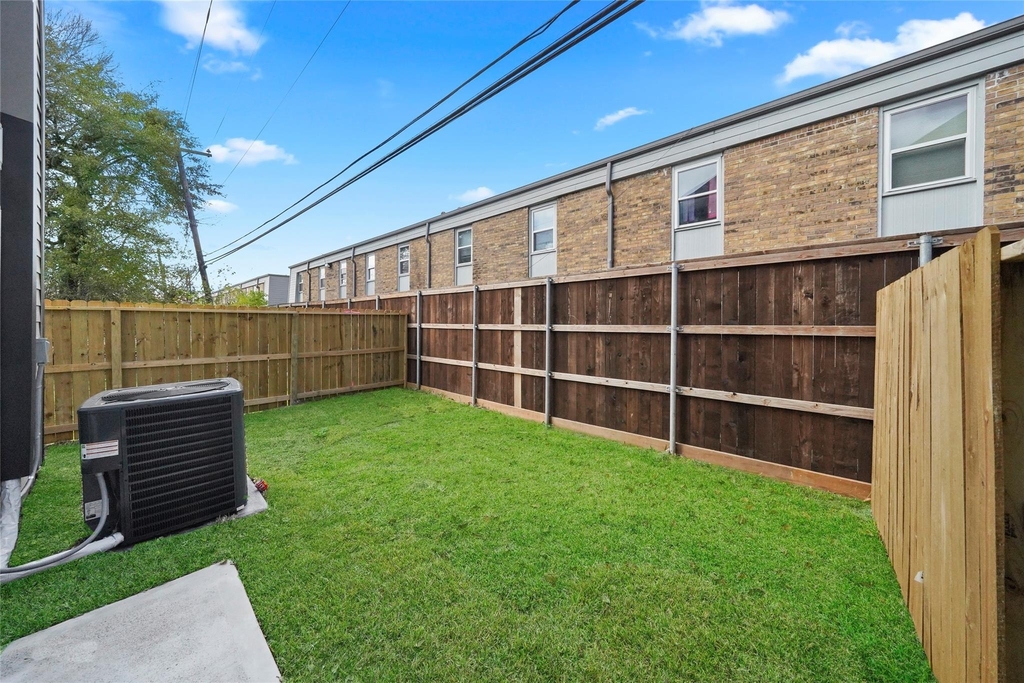 7242 Saint Augustine Street - Photo 22