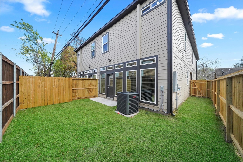 7242 Saint Augustine Street - Photo 23