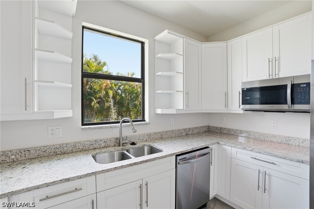 2303 Nw 18th Place - Photo 12