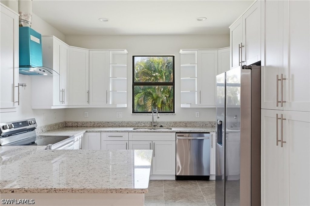 2303 Nw 18th Place - Photo 2