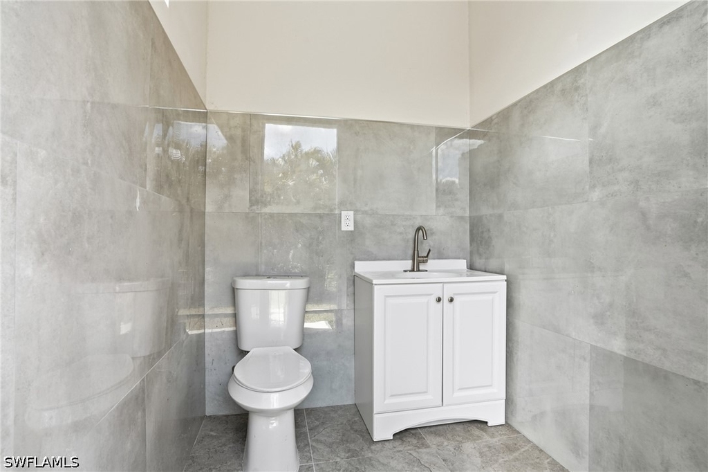 2303 Nw 18th Place - Photo 29