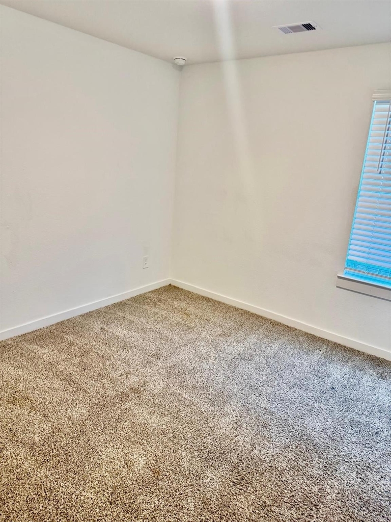 5122 Sunset Oaks Drive - Photo 8