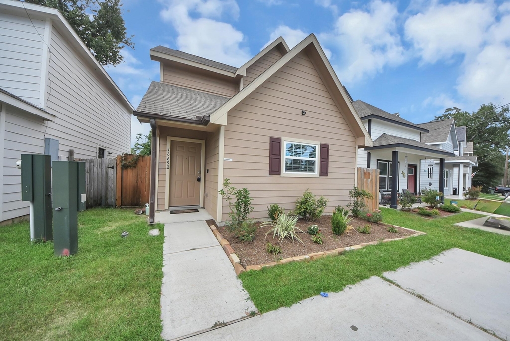 16692 E Ivanhoe - Photo 0