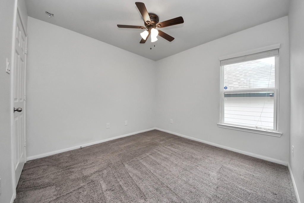 16692 E Ivanhoe - Photo 9