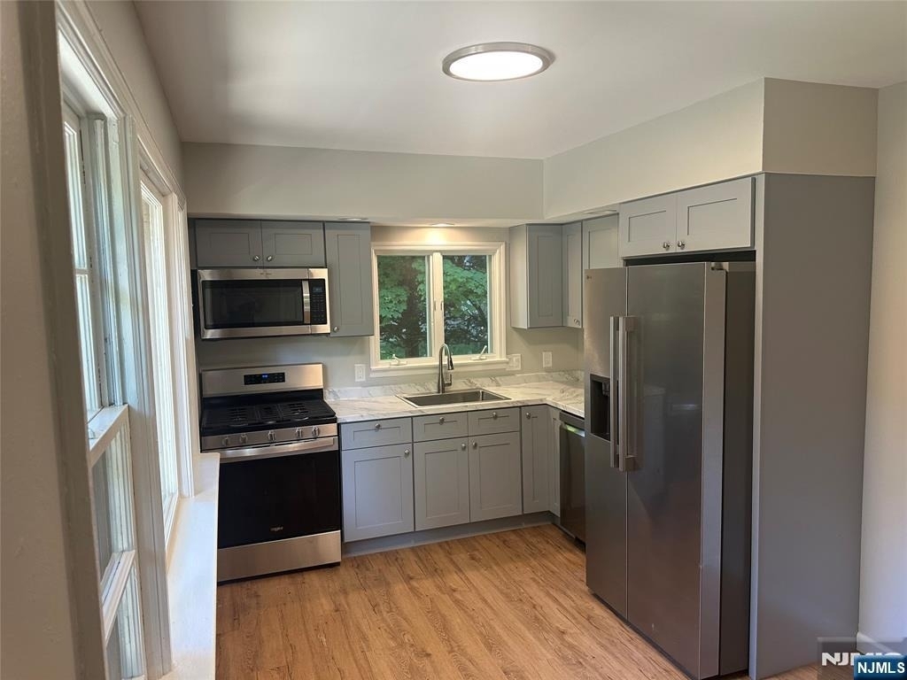 235 Ramapo Hills - Photo 3