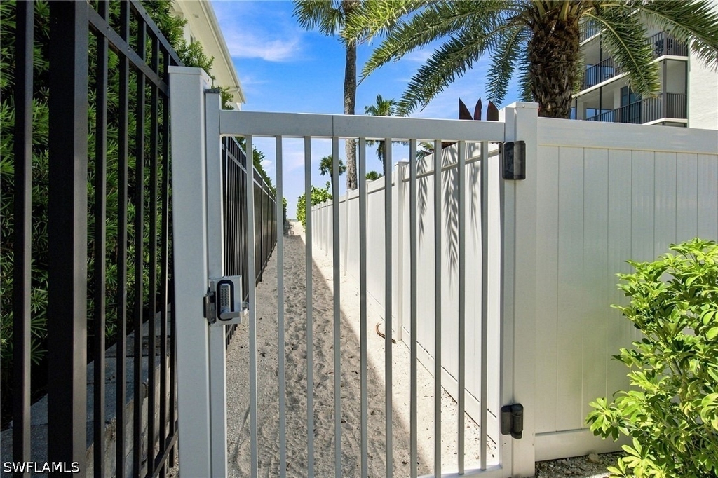 10420 Gulf Shore Drive - Photo 45