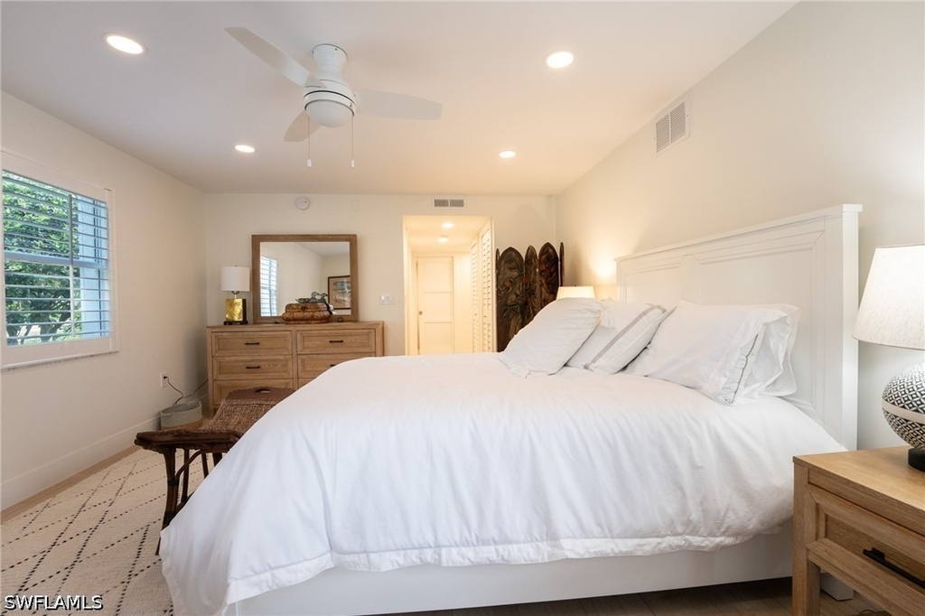 360 10th Avenue S - Photo 24