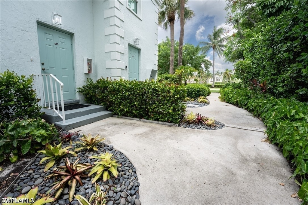 360 10th Avenue S - Photo 32