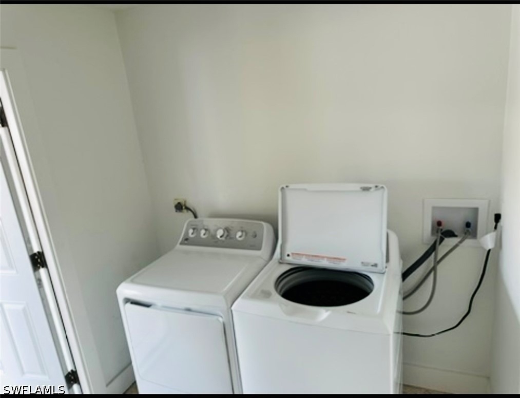 4560 Capri Drive - Photo 5