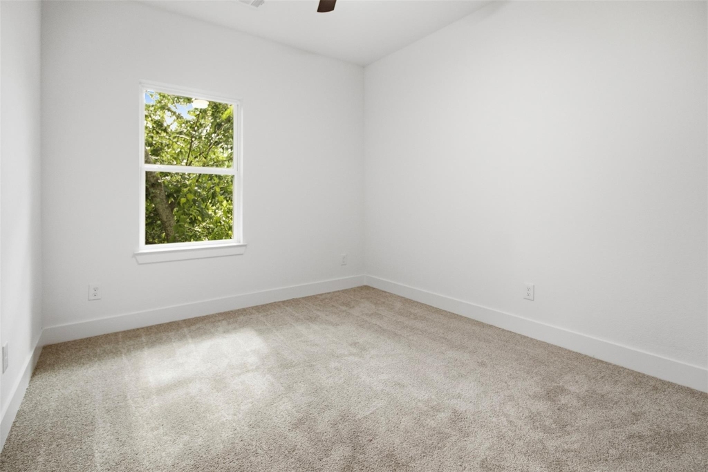 307 Bolden Street - Photo 13