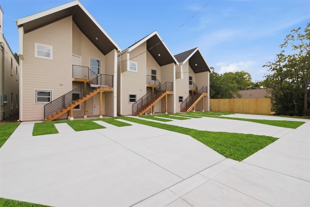 307 Bolden Street - Photo 6