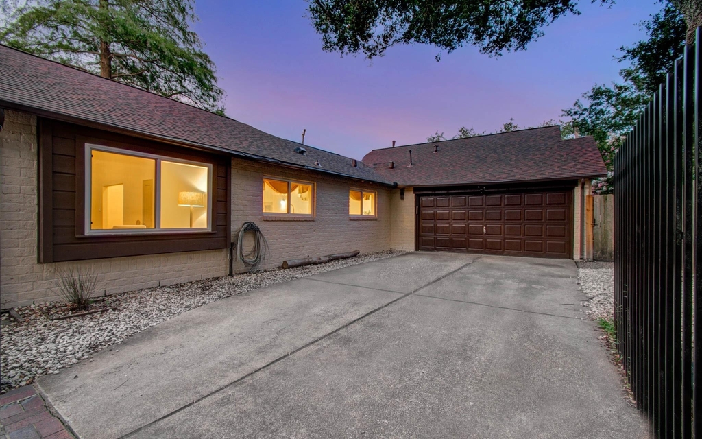 14603 Carolcrest Drive - Photo 29