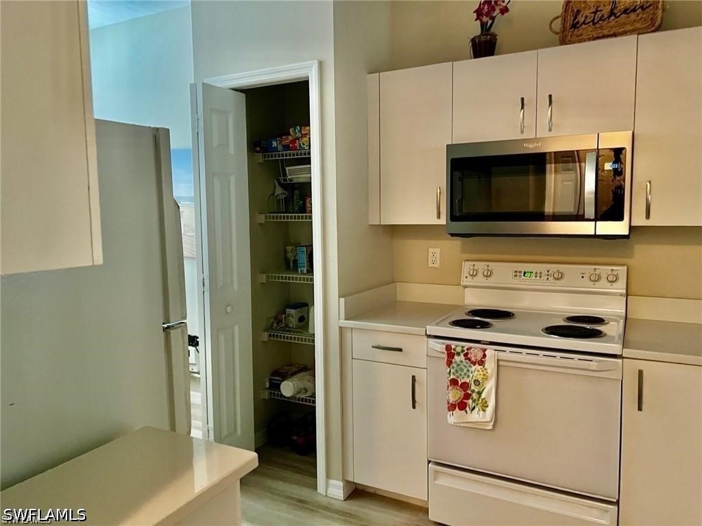 2290 Carrington Court - Photo 3