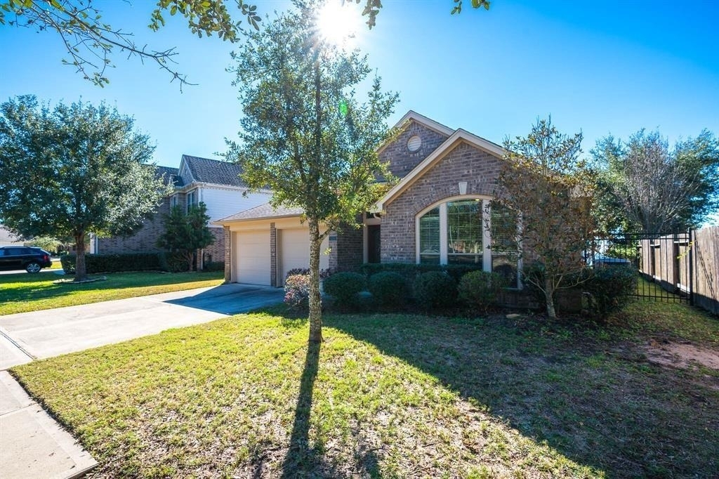 11015 Brighton Gardens Drive - Photo 3
