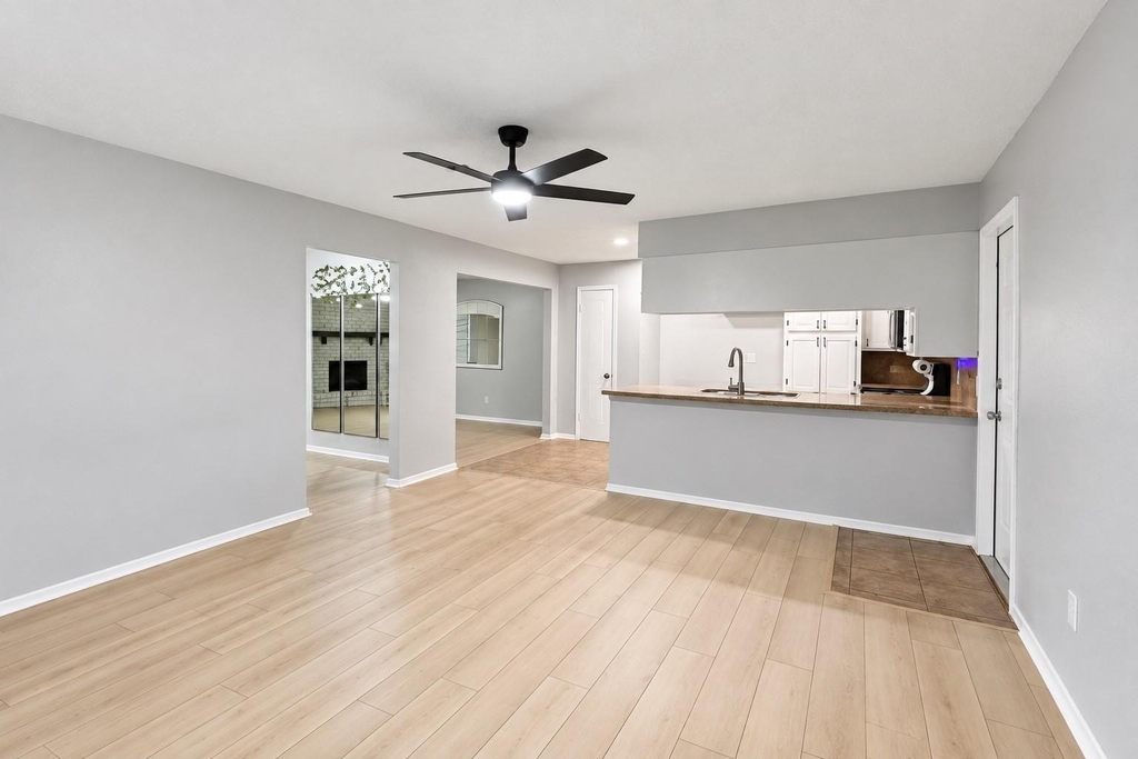 4234 Fleet Ln Lane - Photo 3