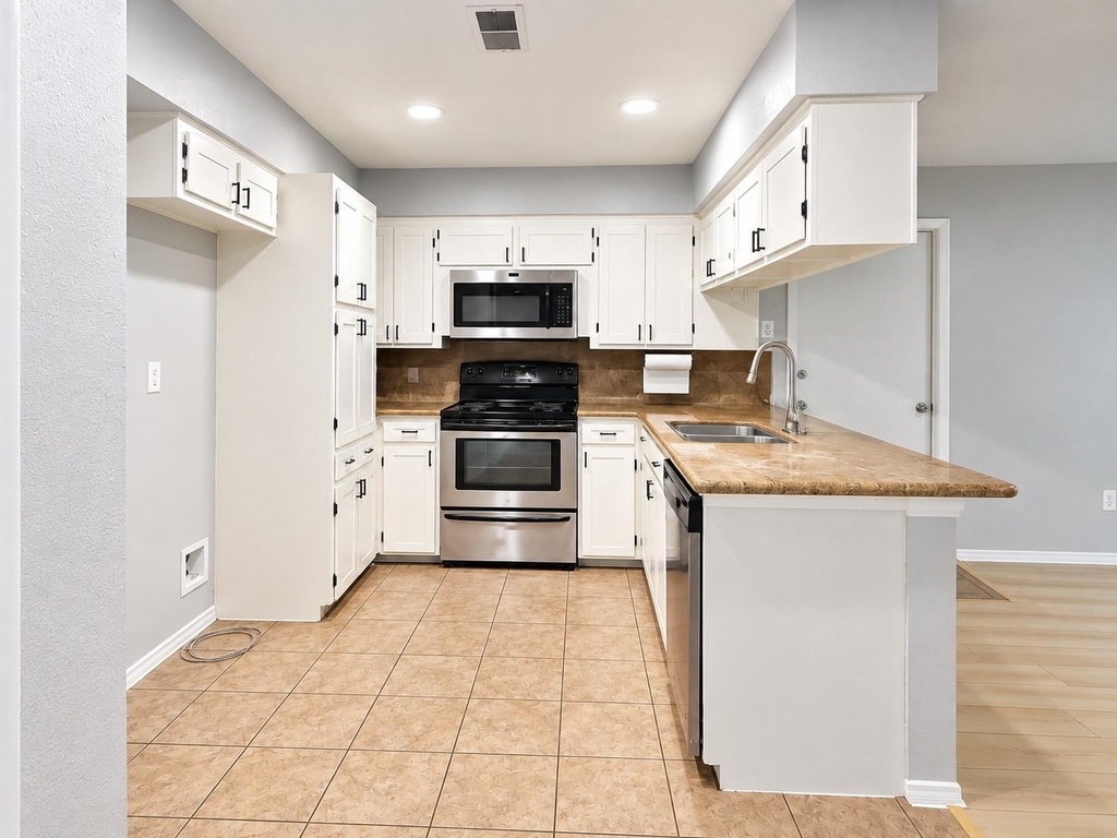4234 Fleet Ln Lane - Photo 1