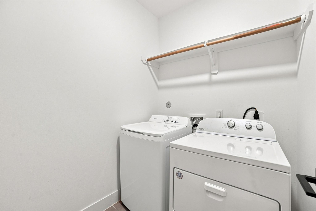 2618 Mcllhenny Street - Photo 18