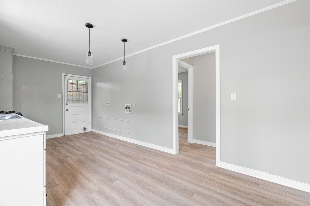 2410 Milby Street - Photo 5