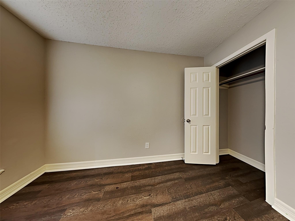6907 Foxside Lane - Photo 12