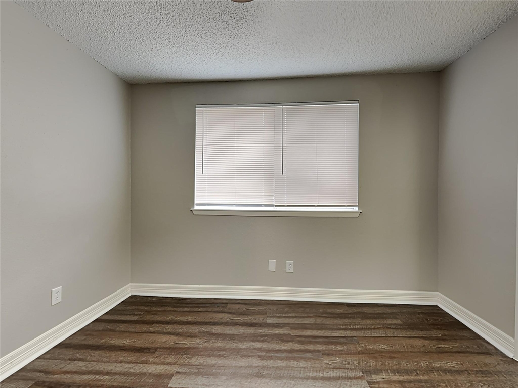 6907 Foxside Lane - Photo 5