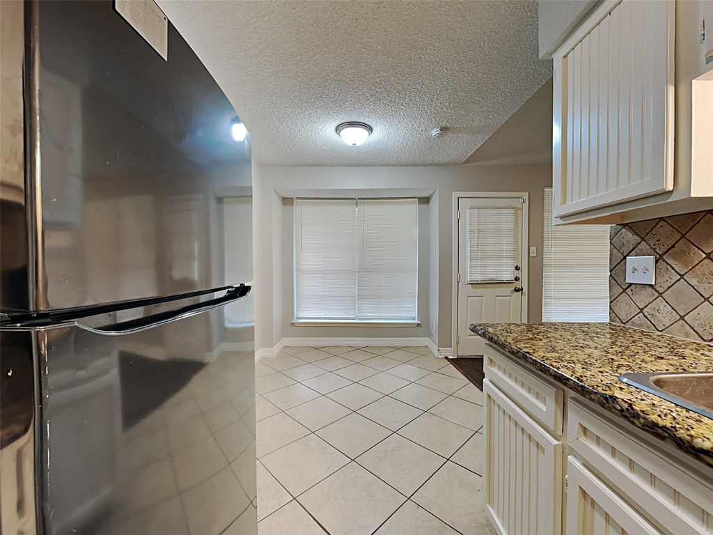 6907 Foxside Lane - Photo 3